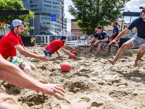 Cage multisport ouverte, pour une plus grande surface de jeu