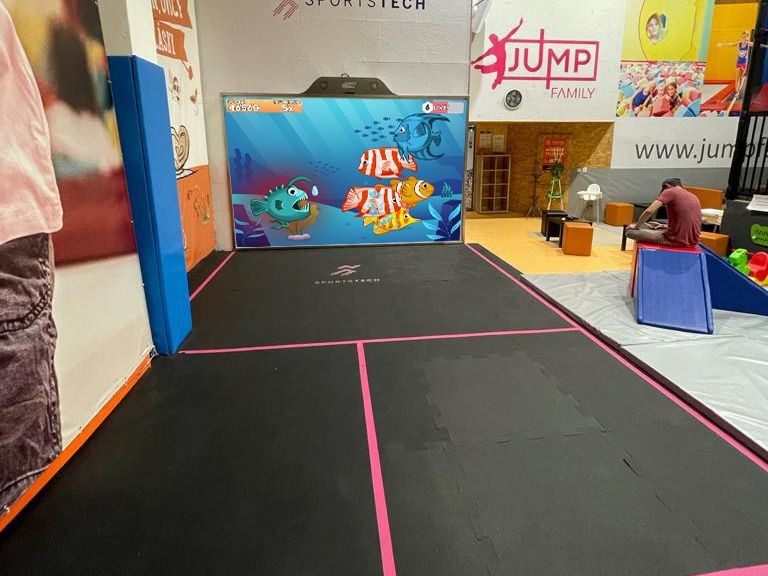 Installation mur multiball en centre de loisir
