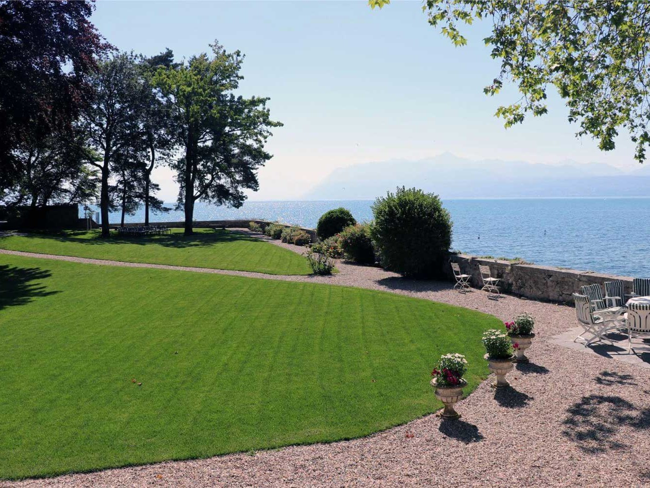 Le Manoir de St-Prex espace vert
