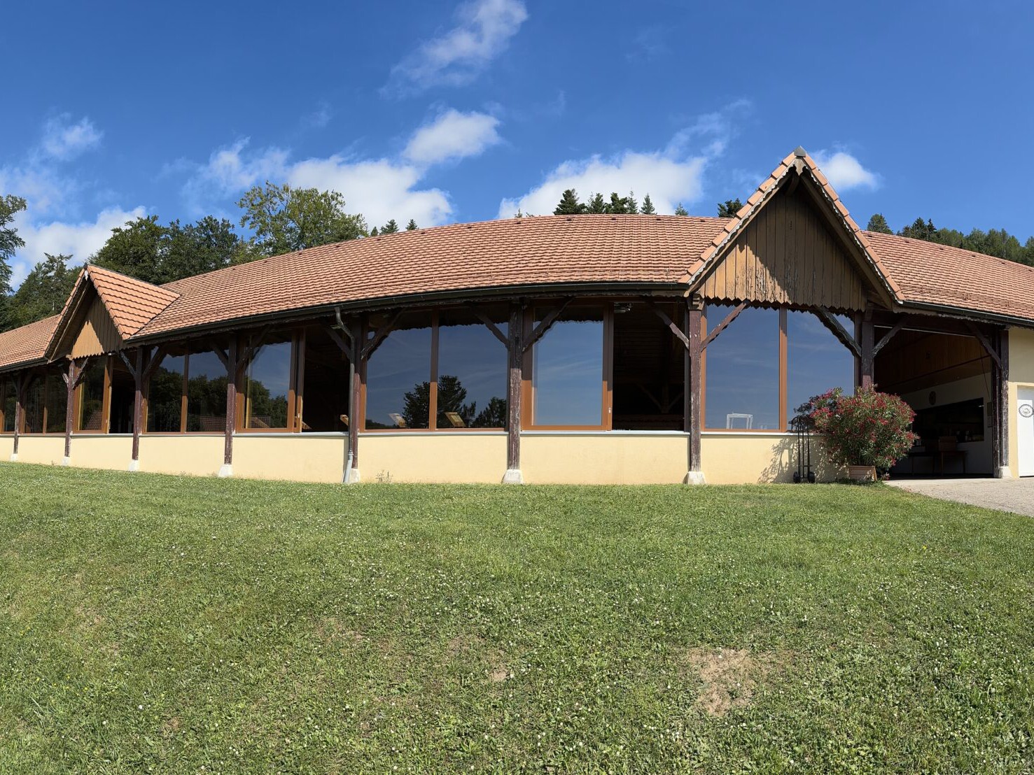 Cantine des Ages vue batiment
